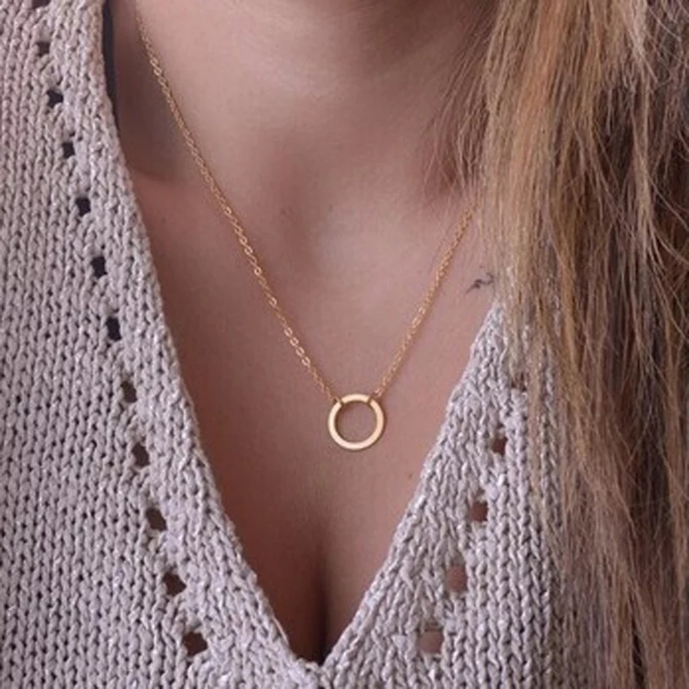 Dainty Circle Gold Tone Delicate Necklace D11 - Picture 1 of 1